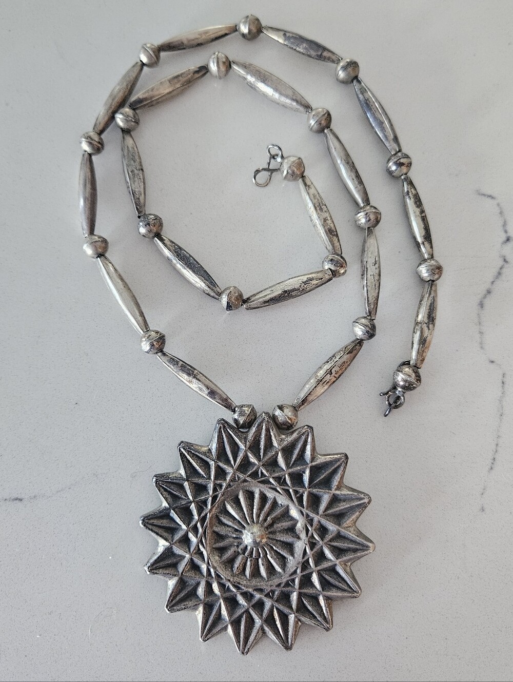 Substantial Old Pawn Navajo Sterling Silver Sun Pendant Bench Bead Necklace 26"